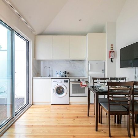 Lovelystay - Cozy 1Br In Santa Catarina W/ Balcony Порту Экстерьер фото