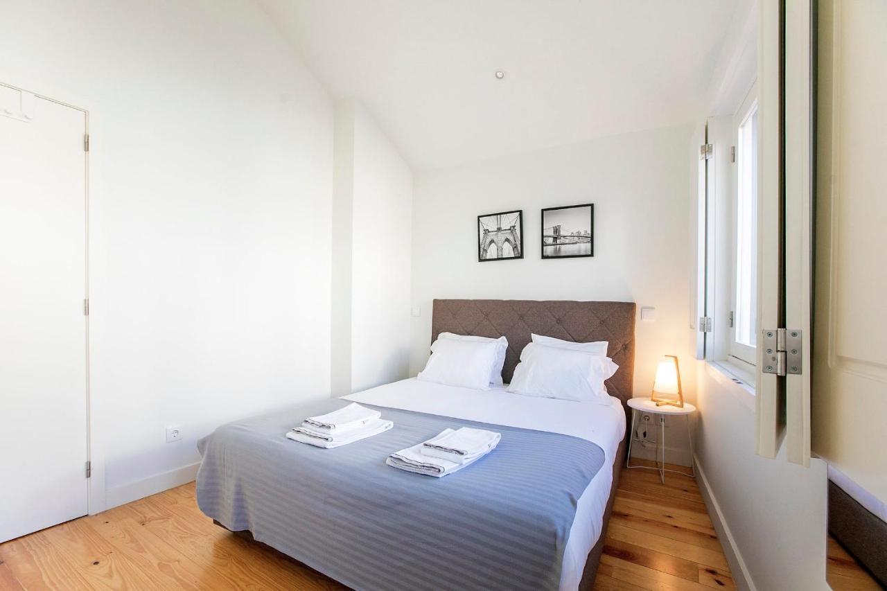 Lovelystay - Cozy 1Br In Santa Catarina W/ Balcony Порту Экстерьер фото